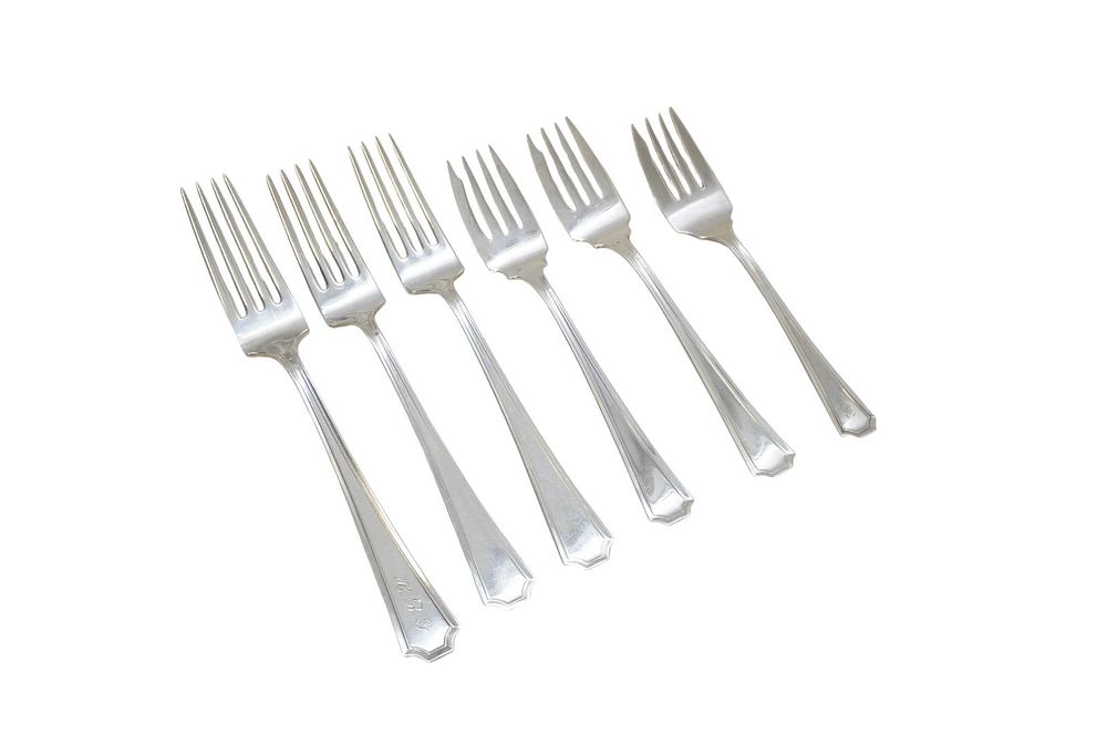 Lot 196: 6 GORHAM STERLING SILVER FAIRFAX FORKS