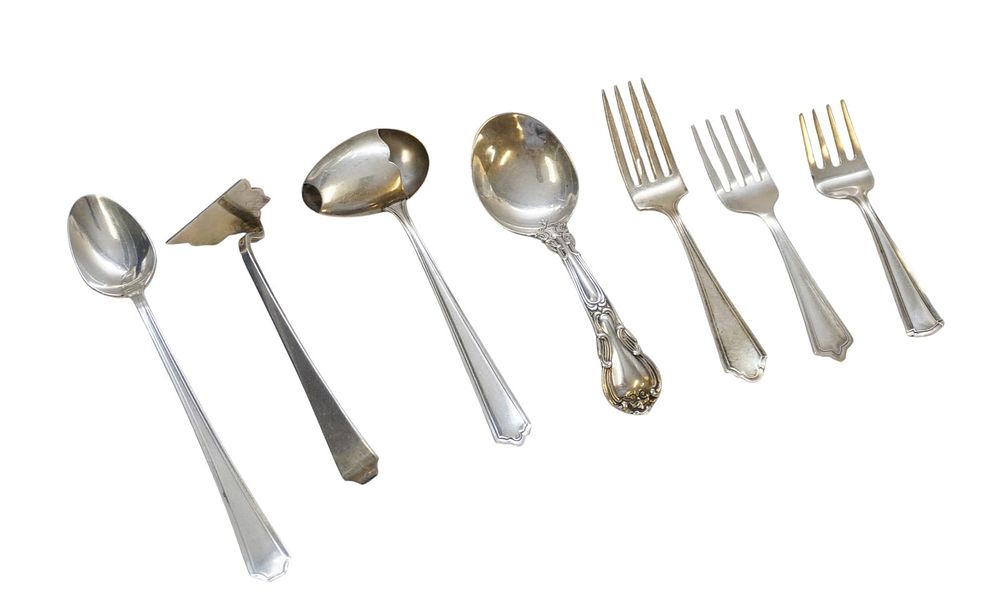 Lot 208: 7 PC STERLING SILVER BABY - MEDICINE