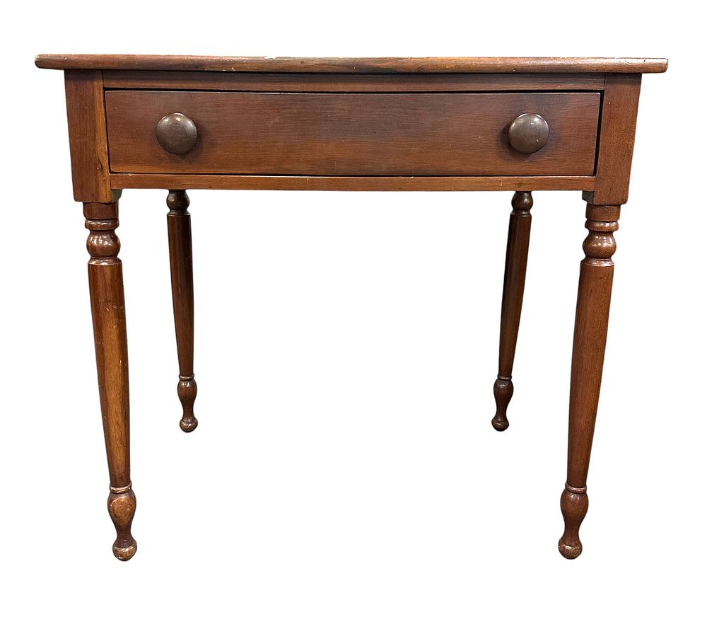 Lot 229: SHERATON ONE DRAWER WORK TABLE