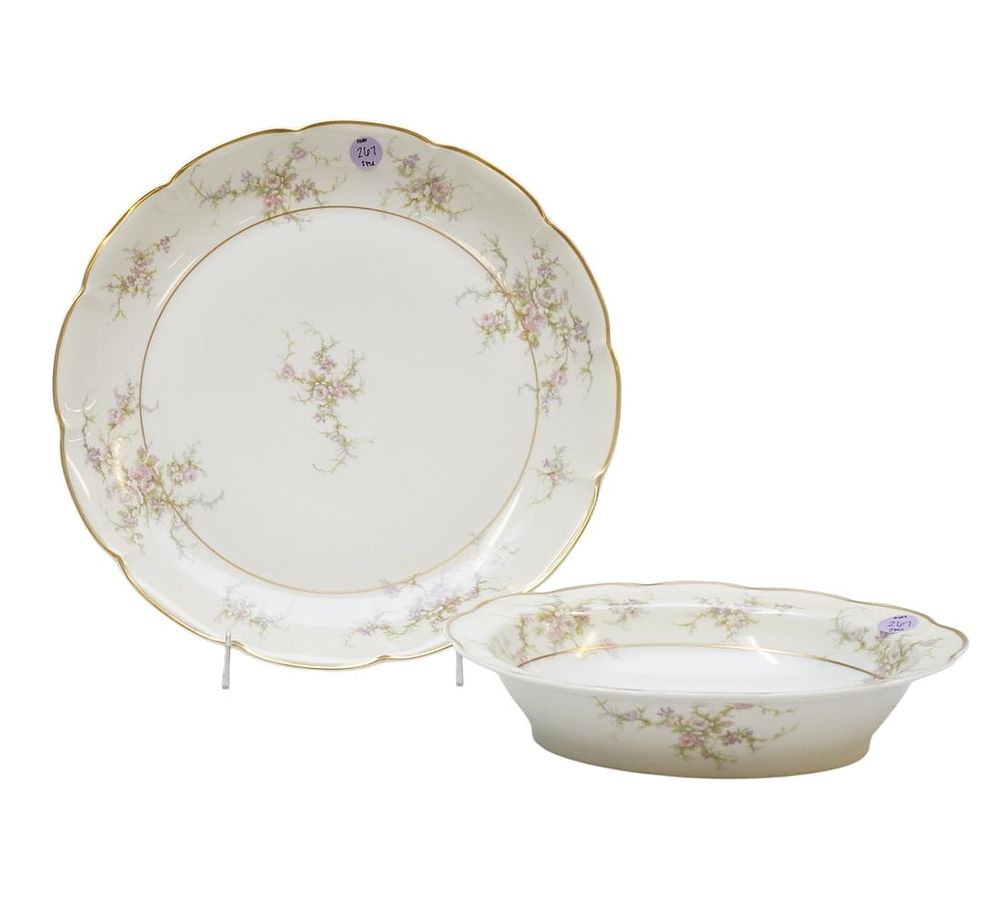 Lot 267: THEODORE HAVILAND ROSALINDE SAUCE BOWL AND SERVING PLATTER