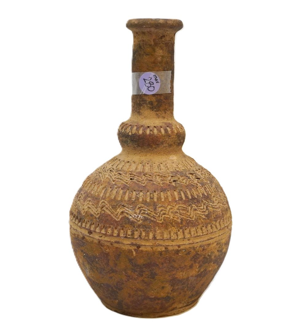 Lot 280: MEXICAN HANDMADE POTTERY VASE