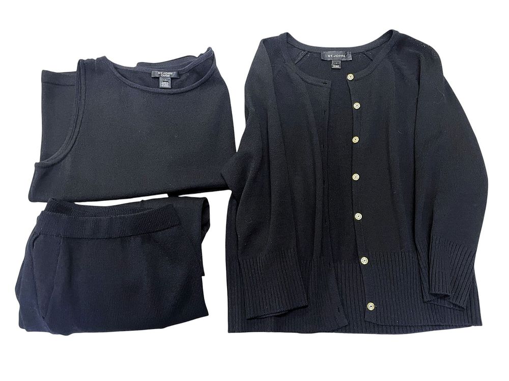 Lot 253: ST. JOHN BASICS CAVIAR SWEATER SET & PANTS