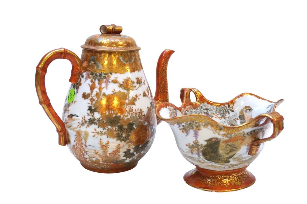 Lot 241: 2 JAPANESE KUTANI MEIJI WANTANO TEAPOT AND DISH