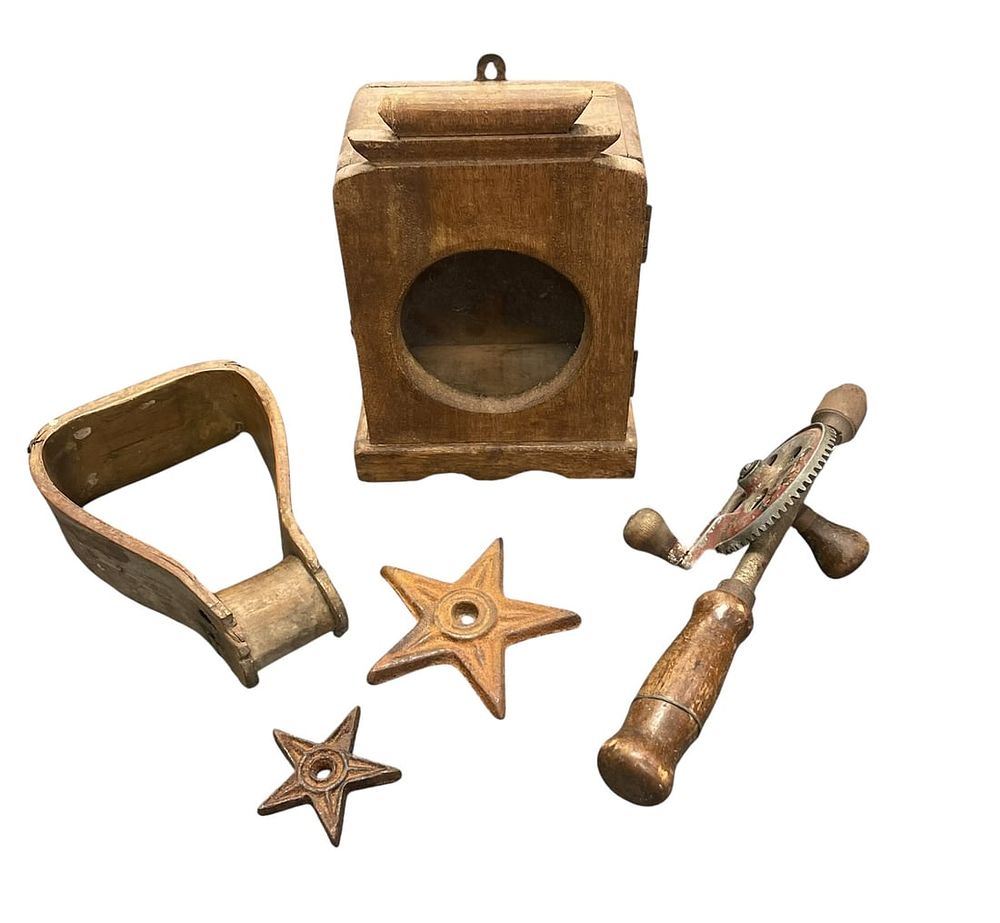 Lot 288: 5 pc PRIMITIVE CLOCK BOX - WOOD STIRRUP + MORE