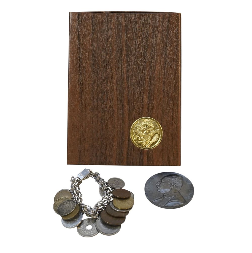 Lot 212: COIN COLLECTORS LOT - 3 PIECES