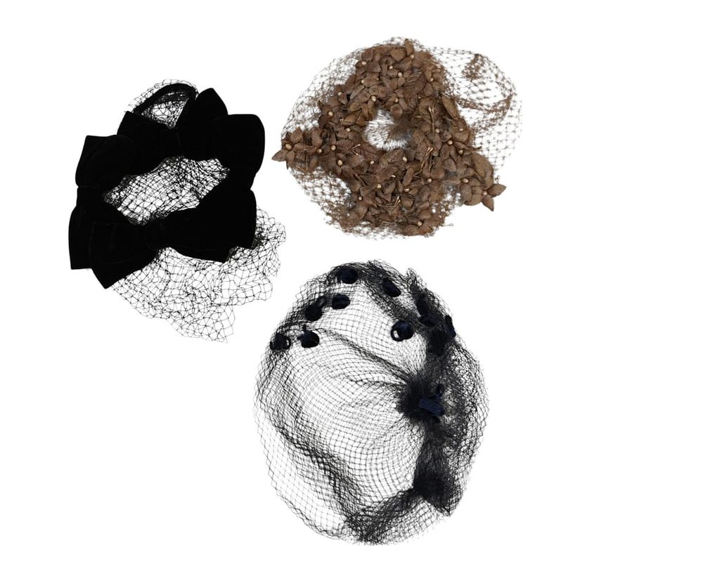 Lot 247: 3 VINTAGE 1950S NETTED HATS