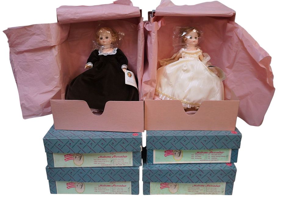 Lot 291: 6 VINTAGE MADAME ALEXANDER DOLLS "FIRST LADIES" SERIES 2 AND 3
