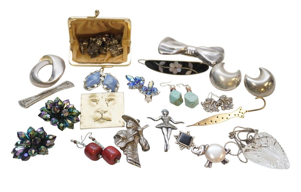 Lot 225: 36 PiC VINTAGE COSTUME JEWELRY CORO, STERLING +