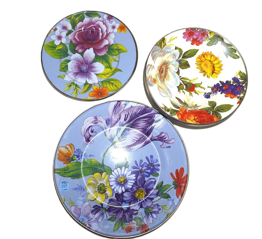 Lot 234: MACKENZIE-CHILDS FLOWER MARKET ENAMELWARE BOWLS & PLATES