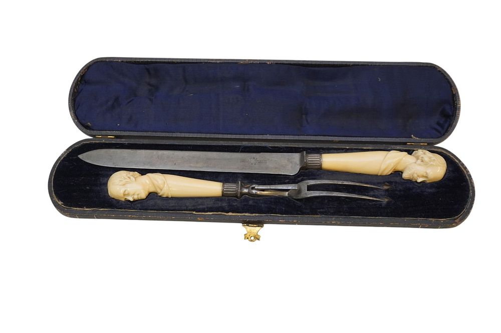 Lot 194: EXCEPTIONAL ENGLISH CARVING SET IN CASE