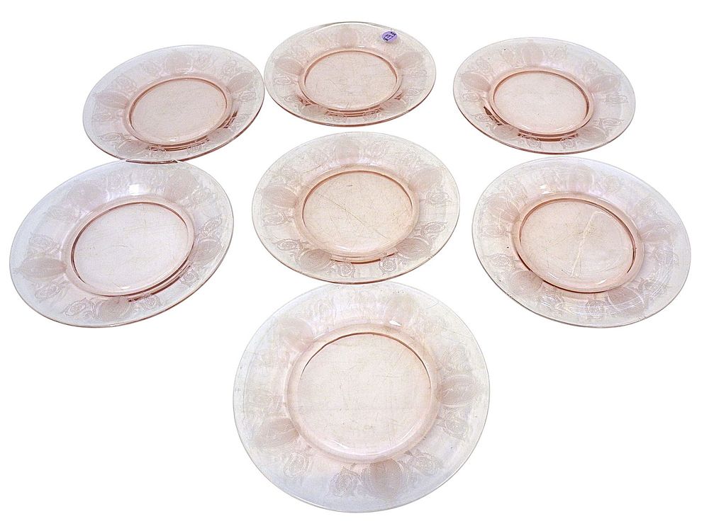 Lot 197: 7 RARE TIFFIN-FRANCISCAN CLASSIC PINK ETCHED LUNCHEON PLATES