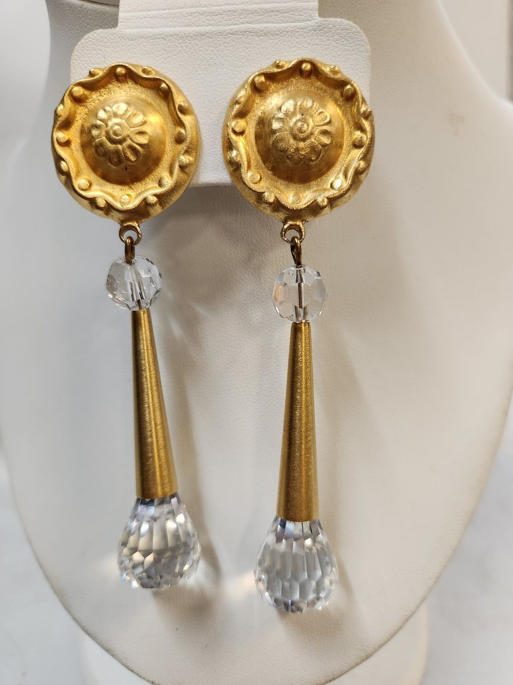 Lot 198: VINTAGE MARCY FELD RUNWAY FACET CUT CRYSTAL EARRINGS