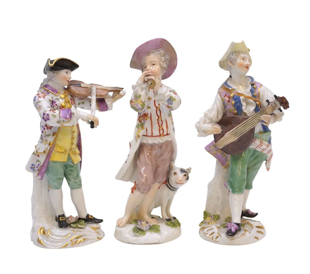 Lot 219: ANTIQUE MEISSEN MUSICAL TRIO FIGURINES