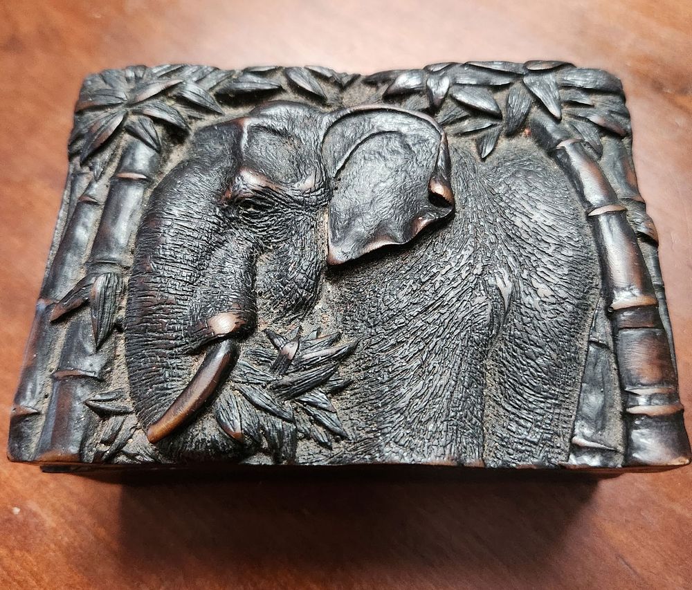 Lot 248: CARVED WOOD ASIAN ELEPHANT BOX