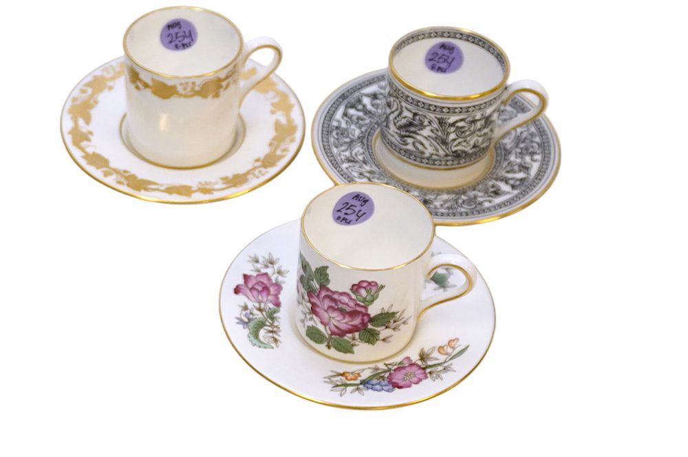 Lot 254: 3 VINTAGE WEDGEWOOD DEMITASSE CUPS AND SAUCERS