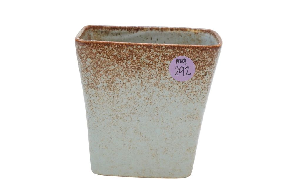 Lot 292: MCM STANLEY BALLARD SIGNED CERAMIC VASE