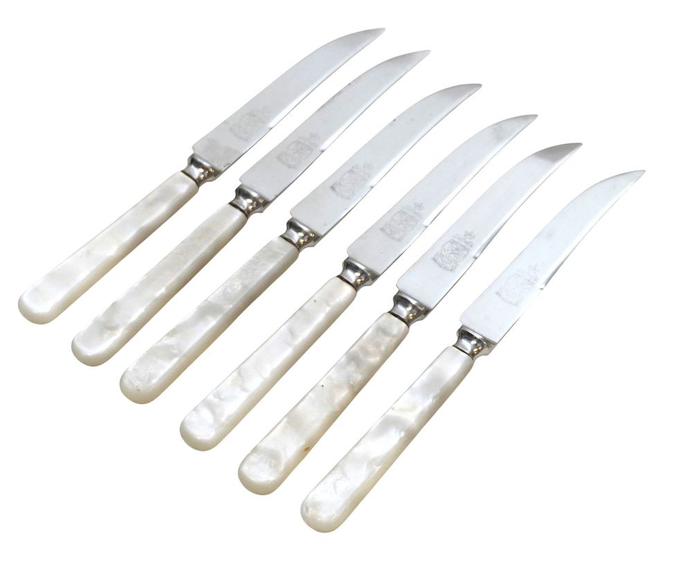 Lot 297: 6 VINTAGE KIRK'S SHEFFIELD ENGLAND STEAK KNIVES