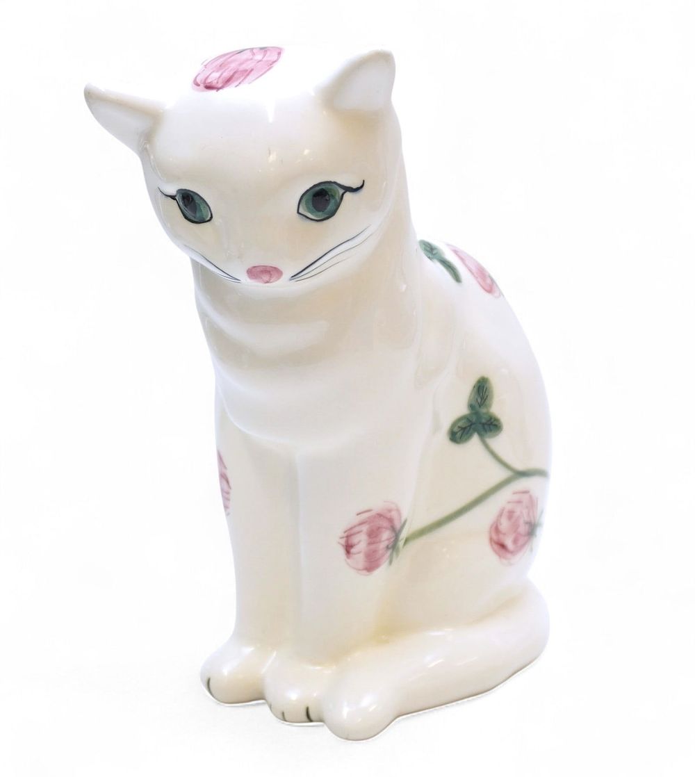 Lot 300: VINTAGE HAND PAINTED CAT