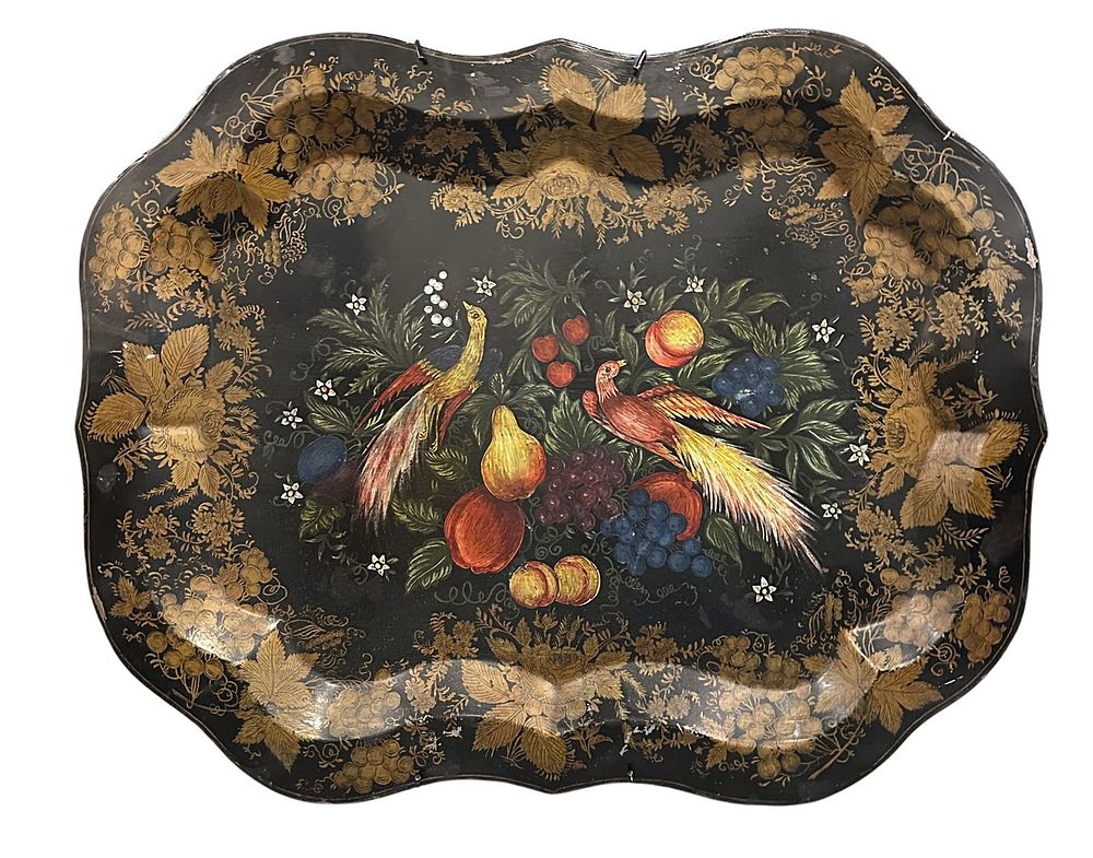 Lot 161: LARGE ANTIQUE HAND PAINTED PHEASANTS TOLE TRAY