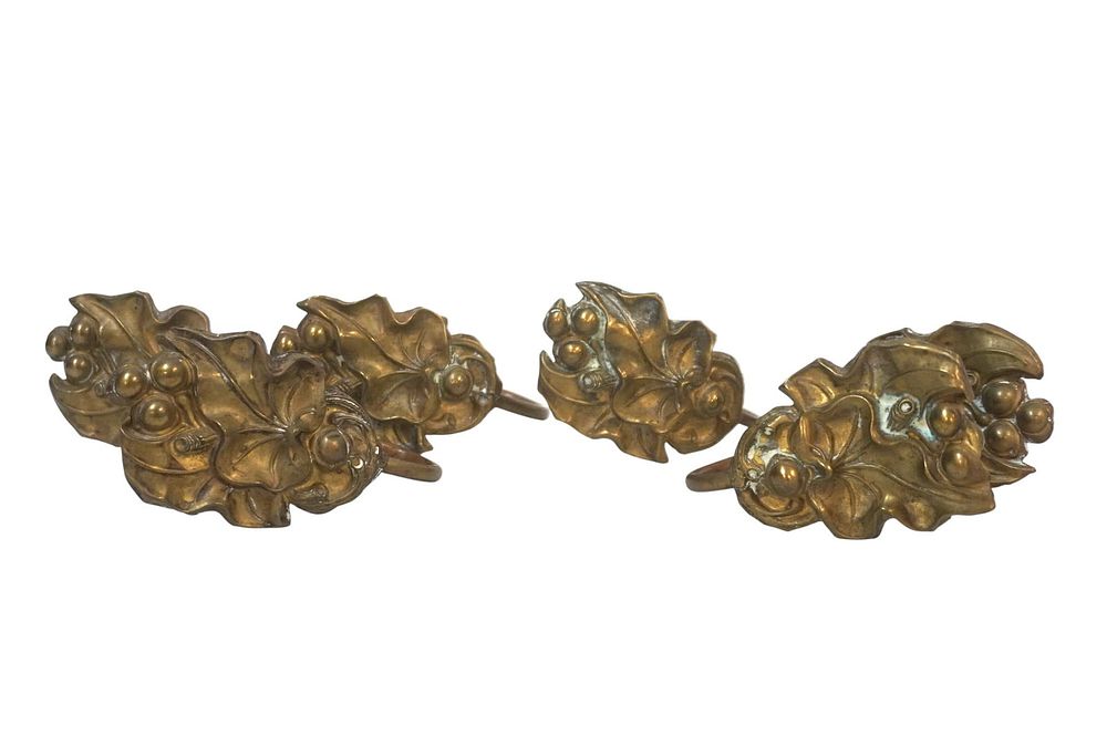 Lot 162: 6 ANTIQUE CURTAIN TIEBACKS 19TH C LEAF & BERRY