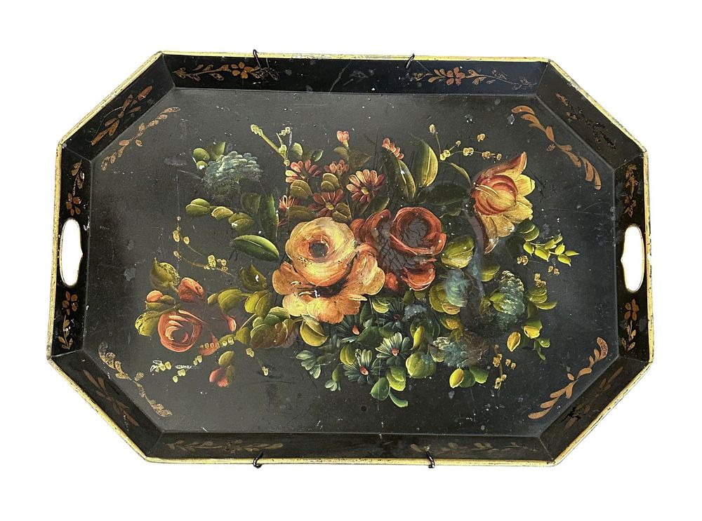 Lot 178: LARGE HAND PAINTED FLORAL TOLE TRAY