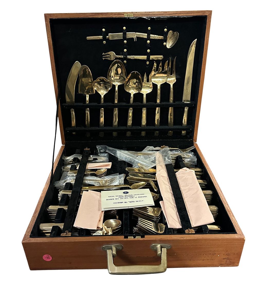 Lot 180: 144 pc SOLID NICKEL BRONZE FLATWARE SVC FOR 12