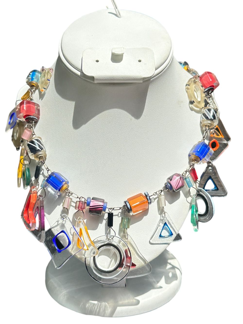 Lot 199: VINTAGE ITALIAN MODERNIST ART GLASS NECKLACE