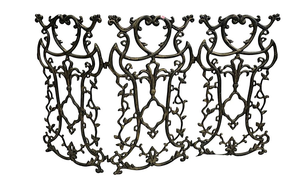 Lot 202: ORNATE 3 PANEL FRENCH WROUGHT IRON FIREPLACE SCREEN
