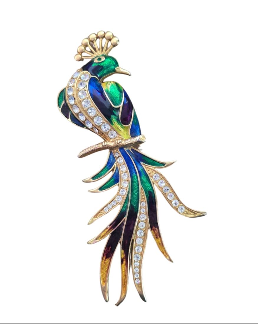 Lot 232: LARGE ENAMEL AND RHINESTONE VINTAGE PEACOCK BROOCH