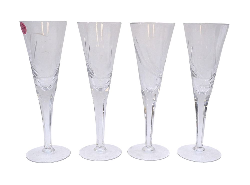 Lot 314: 4 CUT & ETCHED CRYSTAL CHAMPAGNE FLUTES