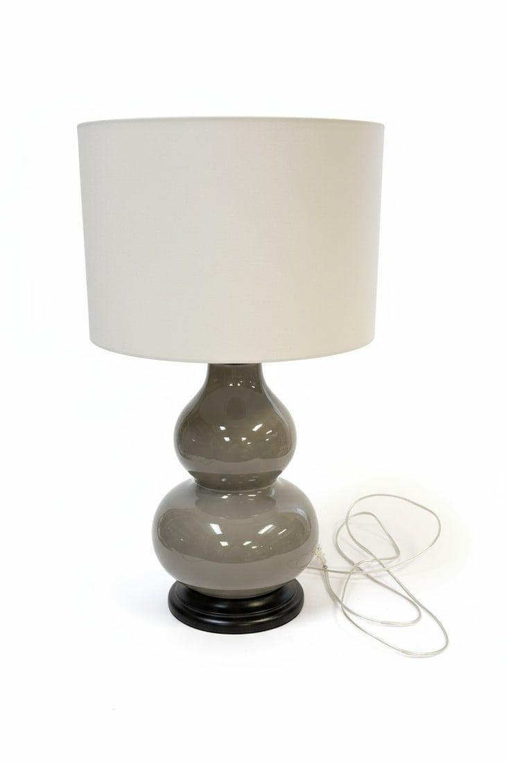 Lot 252: BARBARA COSGROVE TABLE LAMP