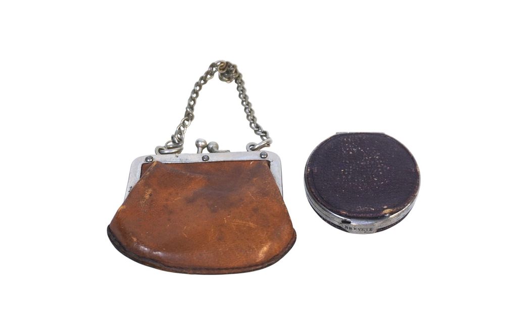 Lot 283: PAIR OF ANTIQUE COIN PURSES