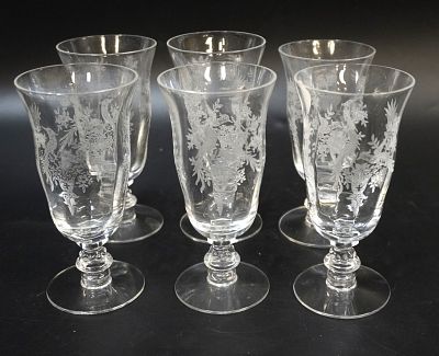 7 TIFFIN PERSIAN PHEASANT JUICE GLASSES. Seven (7) Vintage 1940s Tiffin Persian Pheasant Juice 