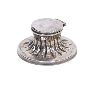ANTIQUE STERLING SILVER EDWARDIAN CAPSTAN INKWELL. Antique Sterling Silver Edwardian Inkwell c. 