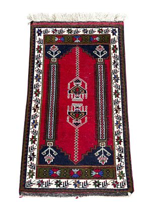 VINTAGE HAND KNOTTED TURKISH RUG. Vintage Hand Knotted Wool Turkish Rug. Measures 50"x28 1/2". 
