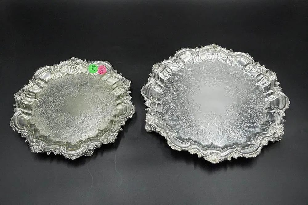 Lot 188: PAIR 19th c SILBER & FLEMING LONDON FOOTED TRAYS