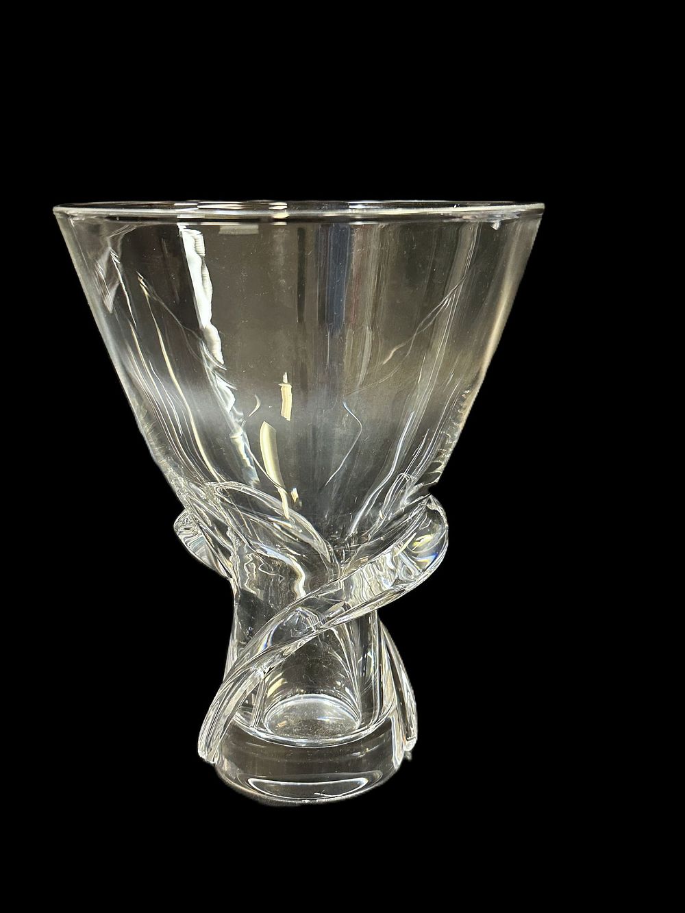 Lot 210: MID CENTURY SIGNED STEUBEN CRYSTAL SWIRL FLOWER VASE