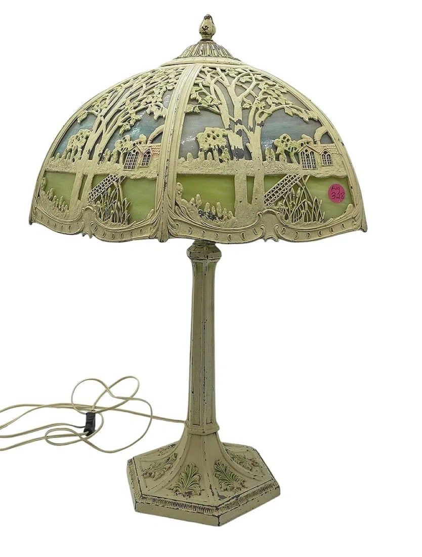 Lot 261: ARTS & CRAFTS MILLER OVERLAY SLAG GLASS LAMP