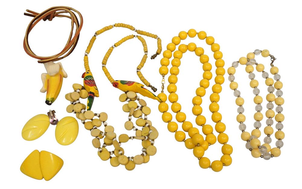 Lot 283: YELLOW VINTAGE COSTUME JEWELRY - 6 PIECES