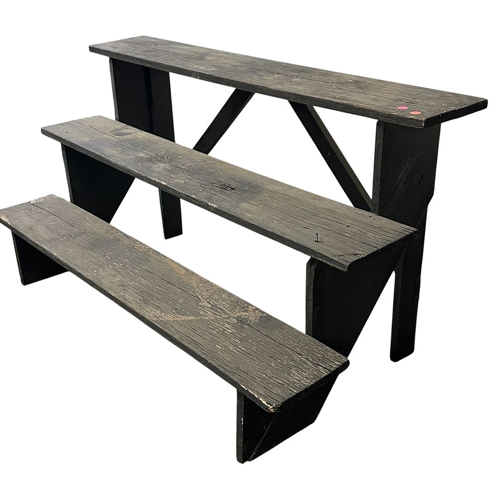 Lot 167: 19TH C PRIMITIVE PAINTED STAIRS