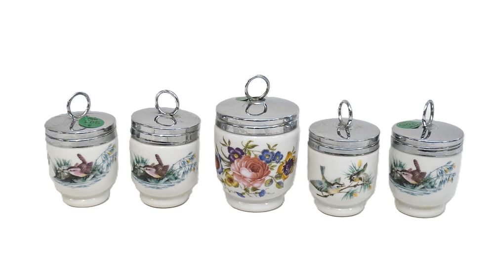 Lot 205: 5 ROYAL WORCESTER PORCELAIN EGG CODDLERS