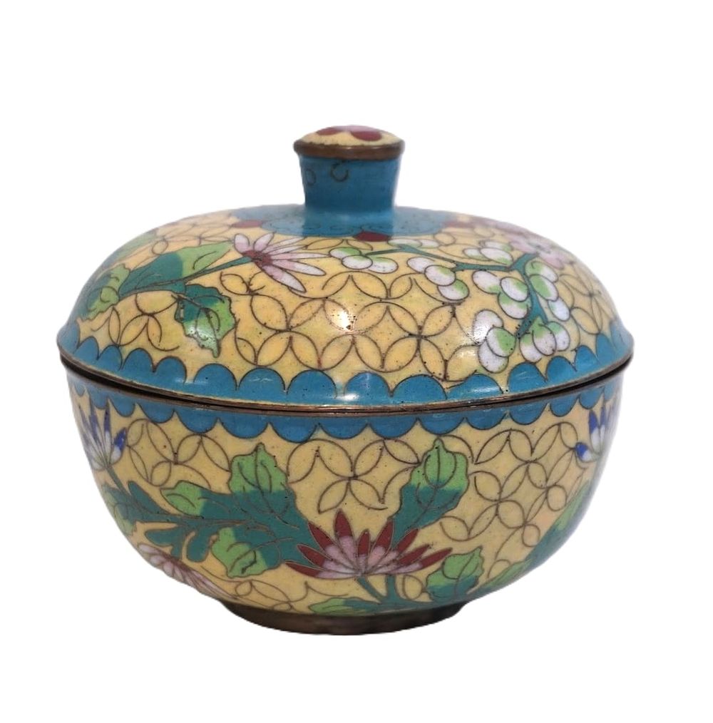 Lot 216: VINTAGE CHINESE CLOISONNE RICE BOWL