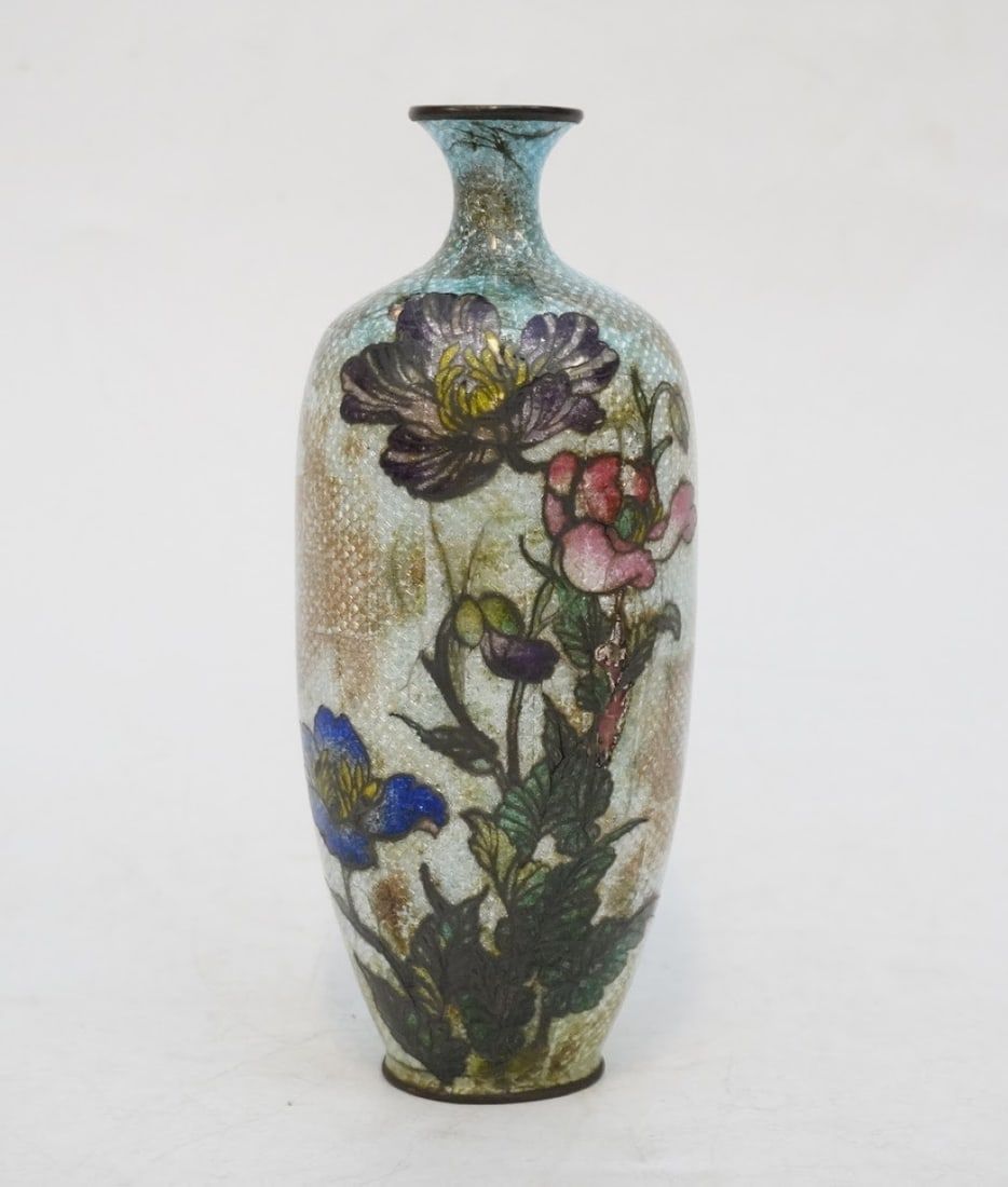 Lot 244: JAPANESE MEIJI JUNBAN CLOISONNE VASE