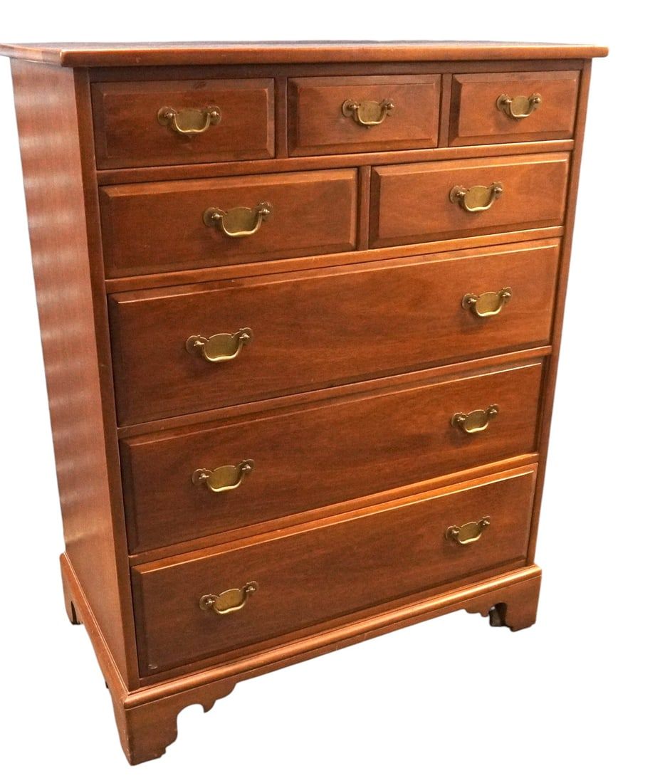 Lot 163: 1956 DREXEL 'FRAMINHAM' COLLECTION TALL CHEST