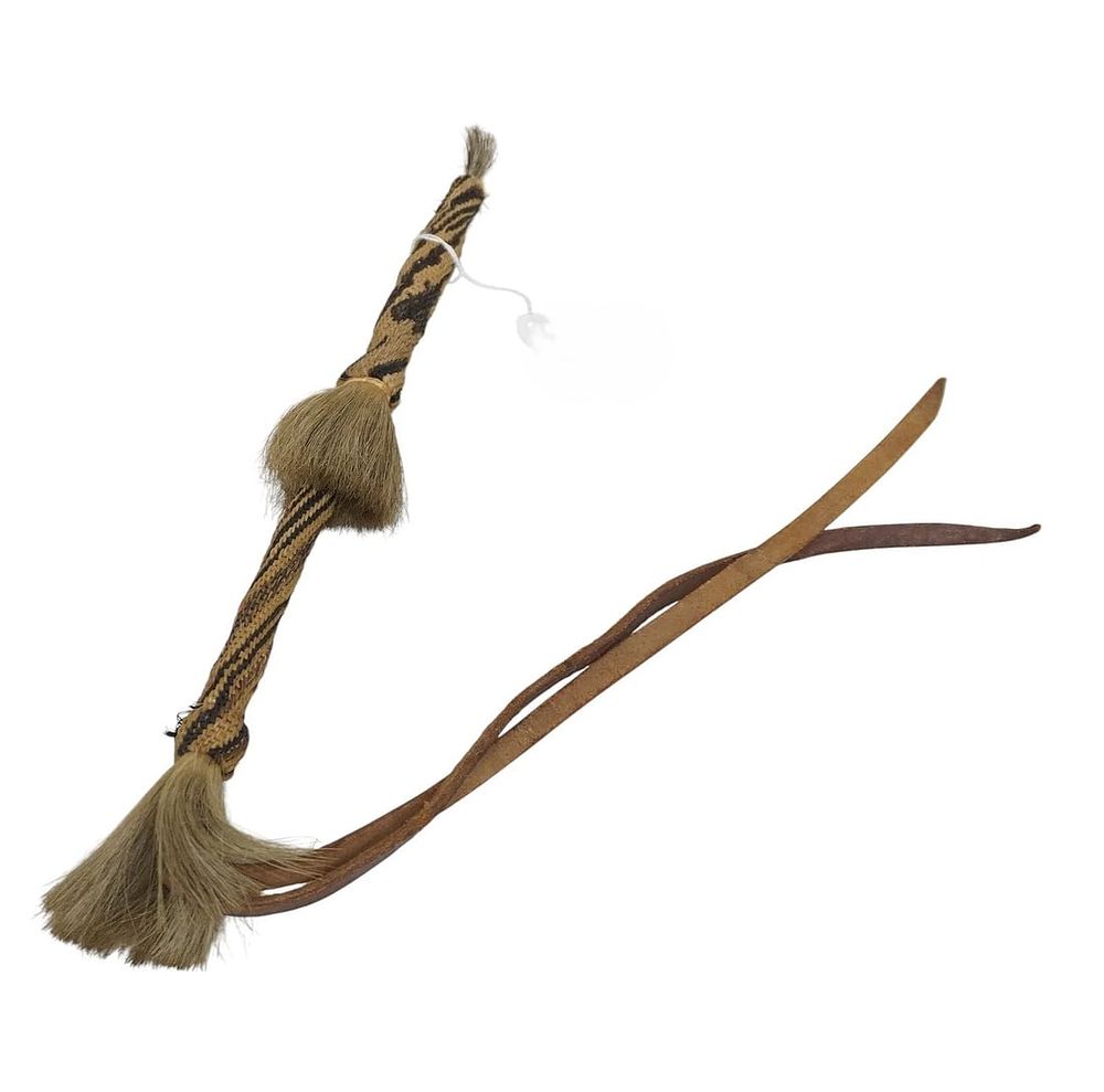 Lot 168: ANTIQUE AMERICAN WESTERN HITCHED HORSEHAIR QUIRT