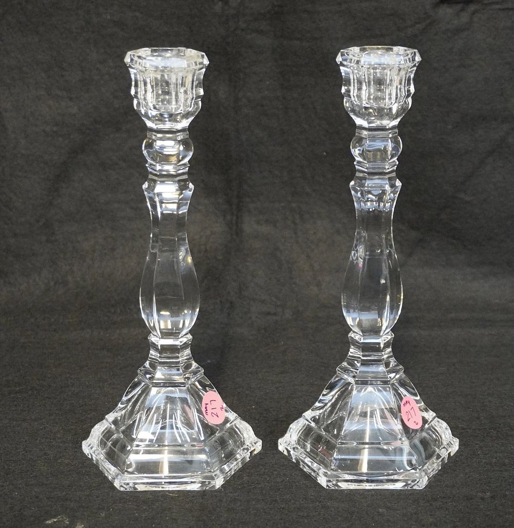 Lot 217: PAIR OF TIFFANY & CO. CRYSTAL "HAMPTON" CANDLESTICKS