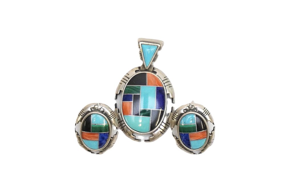 Lot 235: CAROLYN POLLACK 925 STERLING SILVER MULTI-STONE PENDANT AND EARRINGS