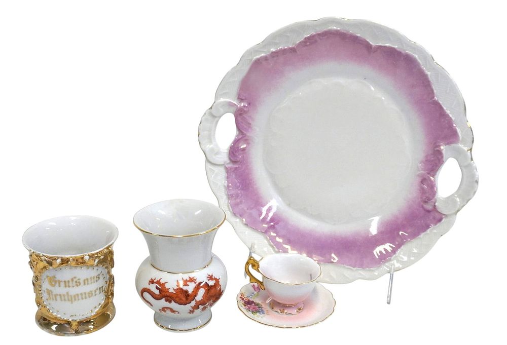 Lot 260: 4 ANTIQUE AND VINTAGE PORCELAIN PIECES