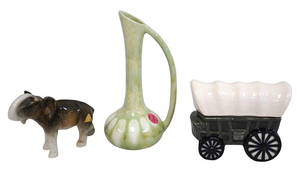 Lot 265: 3 PIECES OF VINTAGE POTTERY