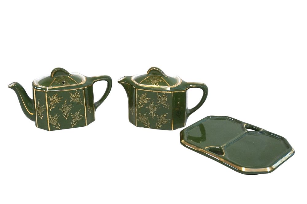 Lot 266: HALL POTTERY GREEN TEAPOT AND CREAMER SET